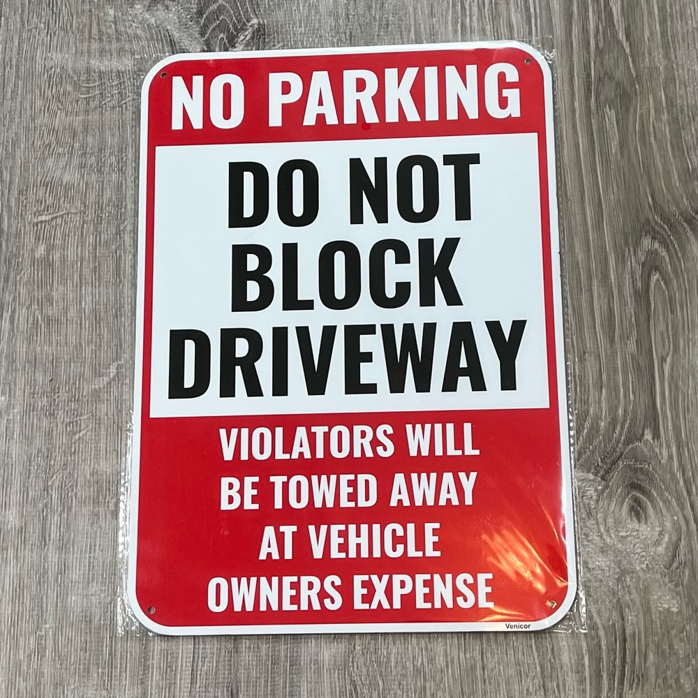 No Parking Do Not Block Driveway Red Sign 14 X 10 Metal Aluminum 1 Piece New